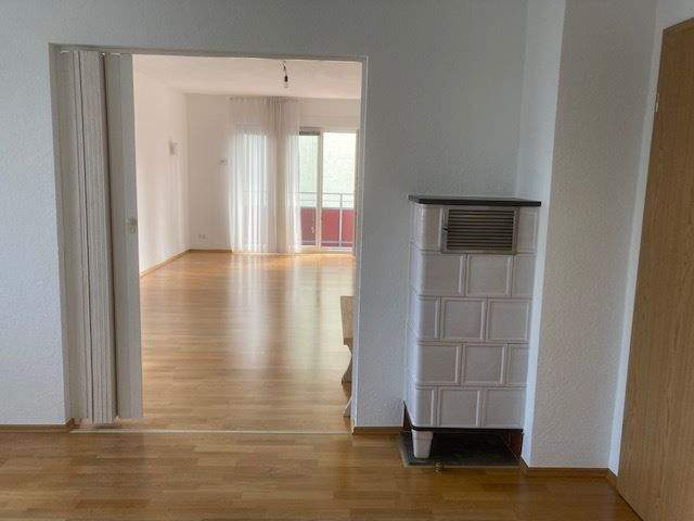 Etagenwohnung Stuttgart Möhringen - 2 Zimmer, 80 m&sup2;, 900&euro; | Angebot:25727018