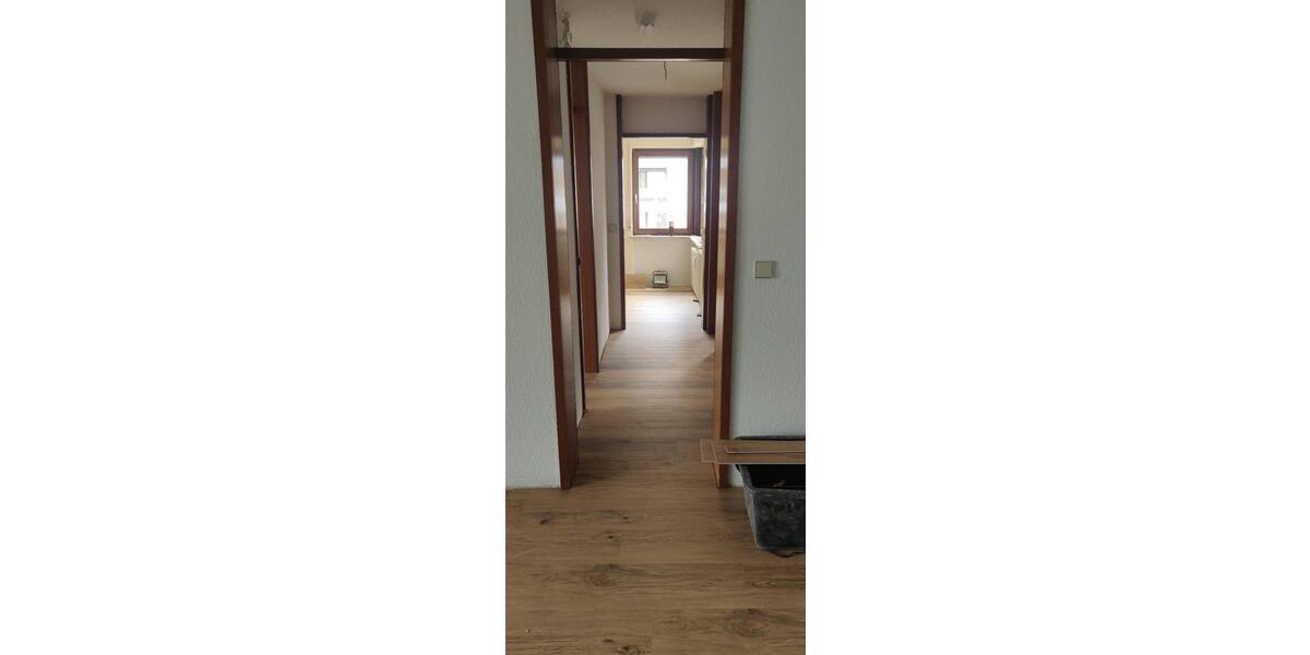Etagenwohnung Sindelfingen Eichholz - 3.5 Zimmer, 102 m&sup2;, 1.340&euro; | Angebot:25615143
