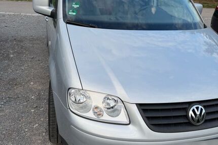 VW Caddy 250.995 km 4.000 &euro; Stuttgart 70437