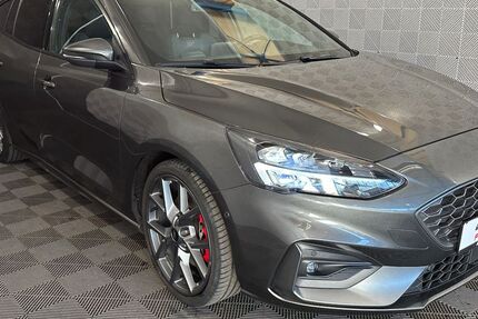 Ford Focus 60.991 km 22.480 &euro; Horb am Neckar 72160