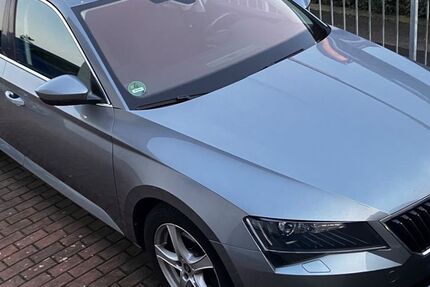 Skoda Superb 128.000 km 16.900 &euro; Aidlingen 71134