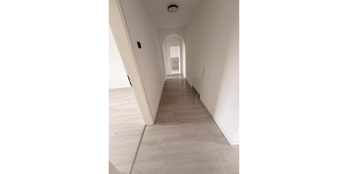 Etagenwohnung Bisingen - 4 Zimmer, 100 m&sup2;, 1.200&euro; | Angebot:25959859