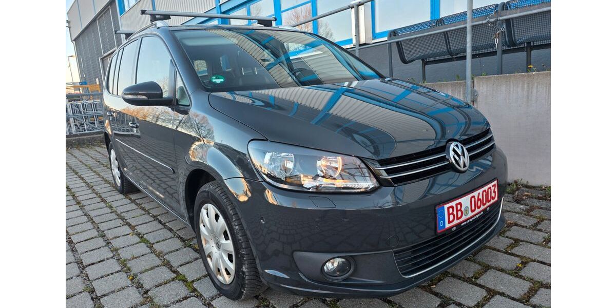 VW Touran 133.000 km 7.400 &euro; Holzgerlingen 71088