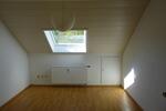 Dachgeschoßwohnung Gärtringen - 3 Zimmer, 70 m&sup2;, 1.250&euro; | Angebot:25342628