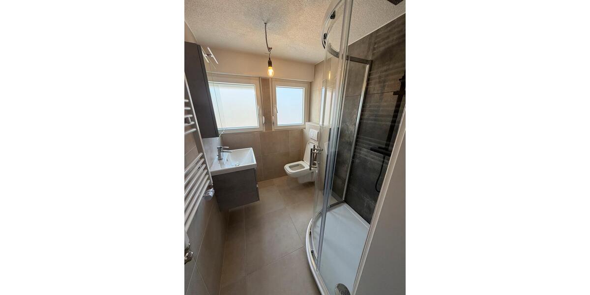 Dachgeschoßwohnung Aidlingen - 3.5 Zimmer, 85 m&sup2;, 1.300&euro; | Angebot:25547177