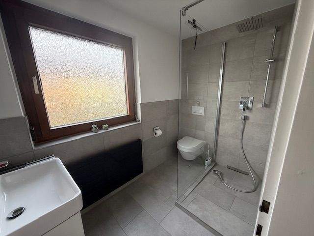 Mehrfamilienhaus, Wohnhaus Großbettlingen - 5 Zimmer, 95 m&sup2;, 415.000&euro; | Angebot:25696031