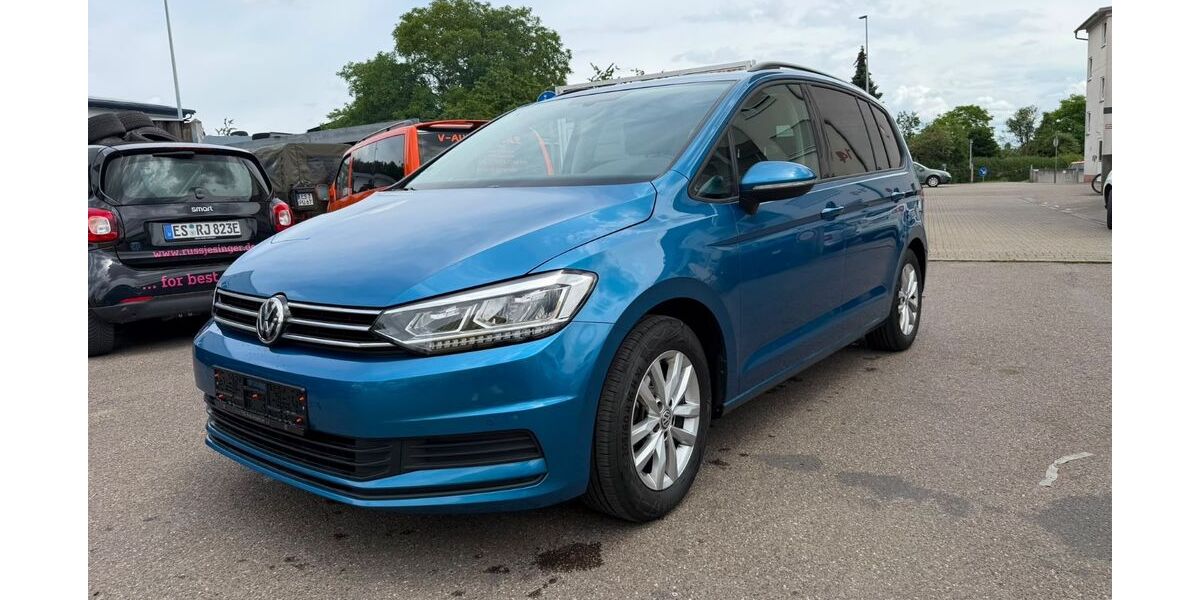 VW Touran 216.000 km 8.299 &euro; Filderstadt / bei Stuttgart 70794