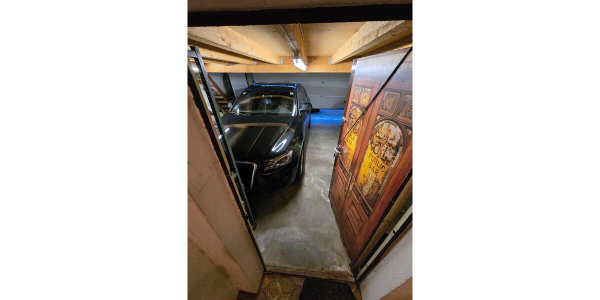 Etagenwohnung Althengstett - 7 Zimmer, 200 m&sup2;, 1.750&euro; | Angebot:25965657