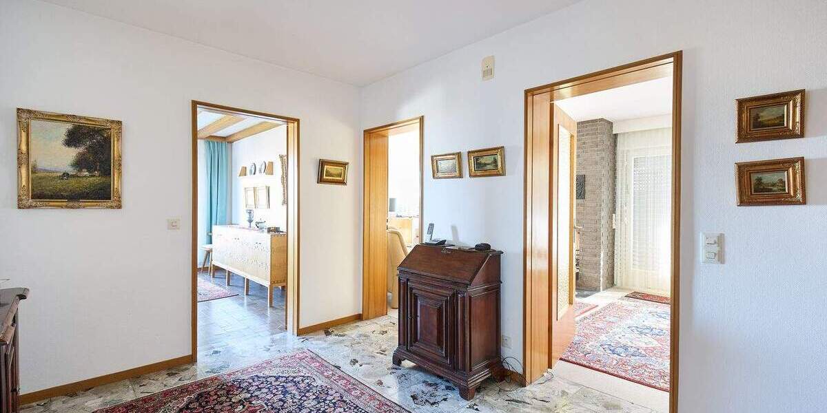 Mehrfamilienhaus, Wohnhaus Stuttgart Vaihingen - 9 Zimmer, 305 m&sup2;, 1.350.000&euro; | Angebot:25749380