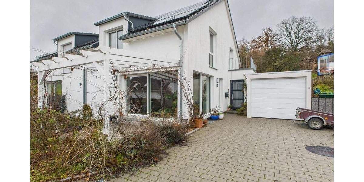 Doppelhaushälfte Ostelsheim - 5 Zimmer, 172 m&sup2;, 697.000&euro; | Angebot:25686346