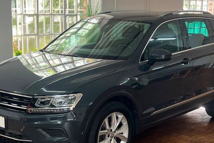VW Tiguan 180.000 km 19.900 &euro; Frickenhausen 72636