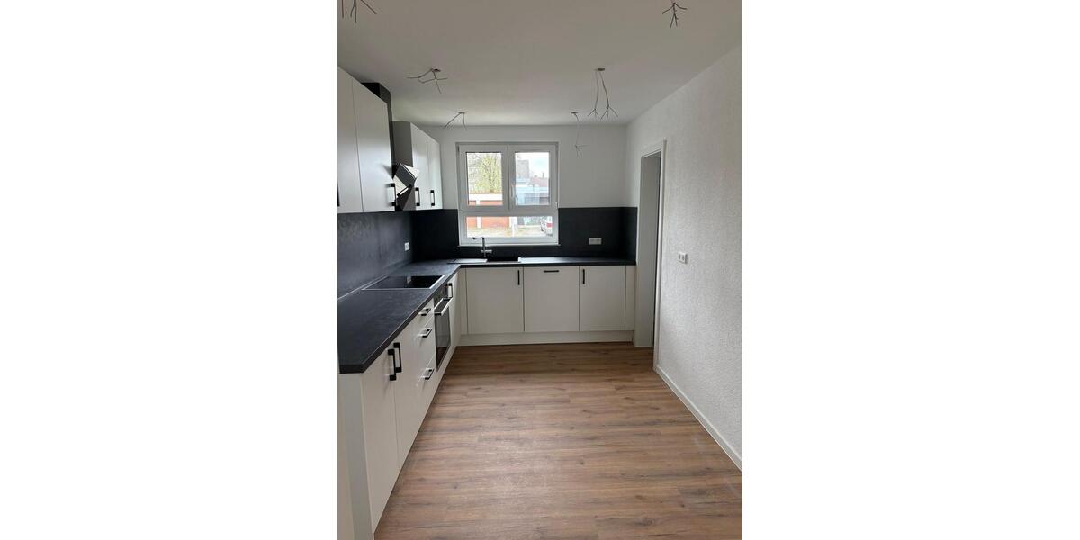 Erdgeschoßwohnung Ofterdingen - 4.5 Zimmer, 150 m&sup2;, 1.800&euro; | Angebot:26201489