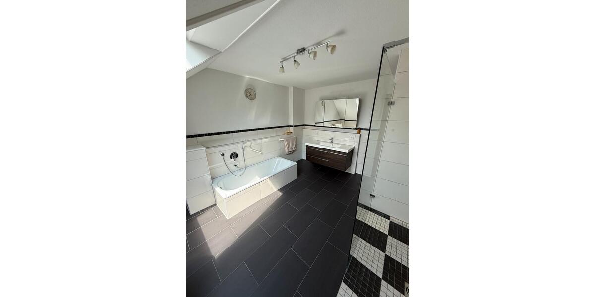 Doppelhaushälfte Reutlingen Sondelfingen - 2 Zimmer, 187 m&sup2;, 849.000&euro; | Angebot:26978129