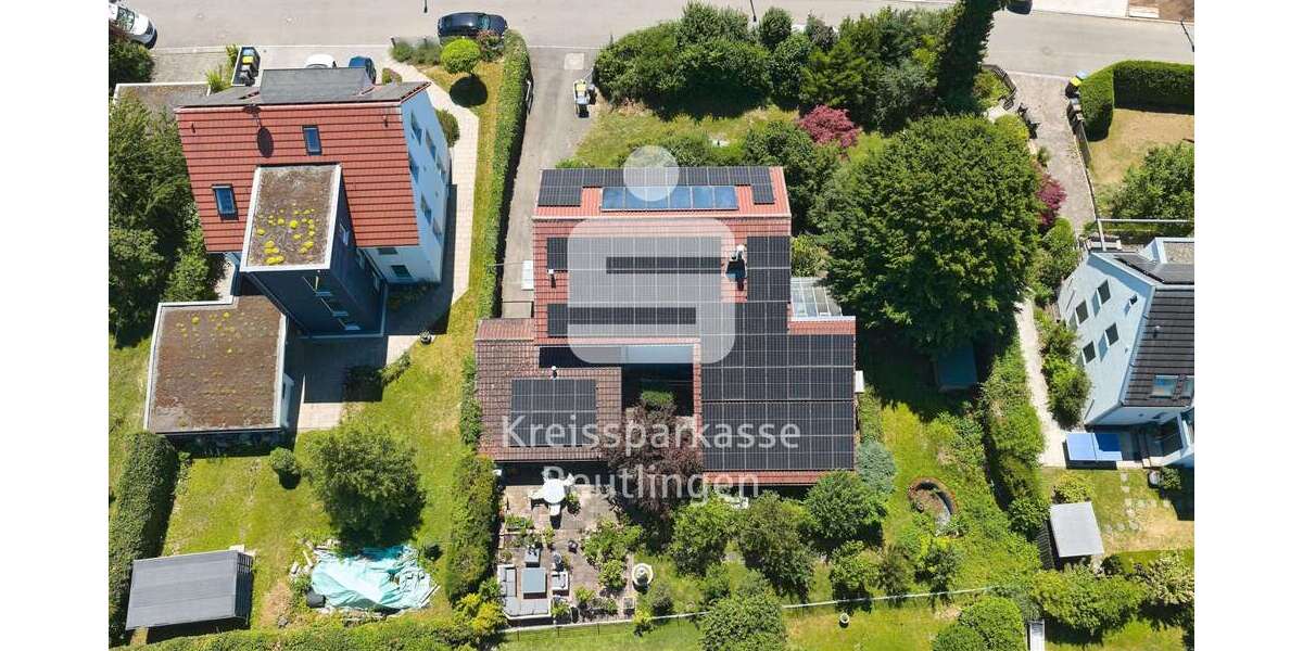 Einfamilienhaus Reutlingen Reutlingen-Betzingen - 8.5 Zimmer, 276 m&sup2;, 1.095.000&euro; | Angebot:26006395