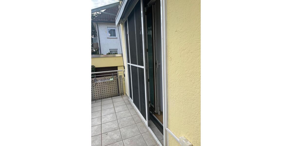 Etagenwohnung Stuttgart Vaihingen - 3 Zimmer, 100 m&sup2;, 1.550&euro; | Angebot:25860166