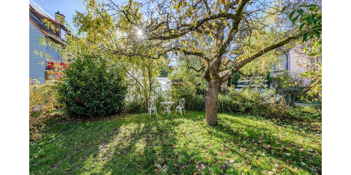 Einfamilienhaus Stuttgart Vaihingen - 10 Zimmer, 250 m&sup2;, 895.000&euro; | Angebot:24539925