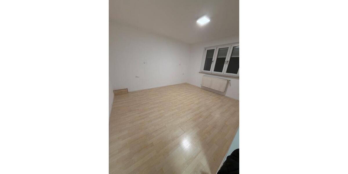 Etagenwohnung Stuttgart Degerloch - 3 Zimmer, 73 m&sup2;, 1.200&euro; | Angebot:25894881