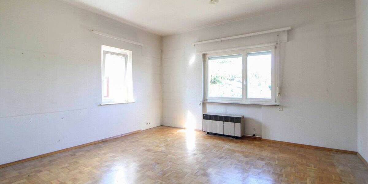 Mehrfamilienhaus, Wohnhaus Stuttgart Botnang - 9 Zimmer, 204 m&sup2;, 980.000&euro; | Angebot:26418214