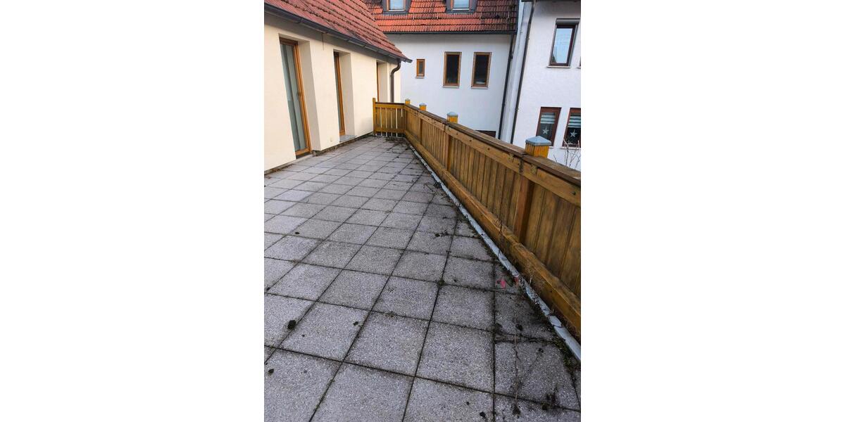 Etagenwohnung Weil der Stadt - 4 Zimmer, 140 m&sup2;, 1.900&euro; | Angebot:25057532
