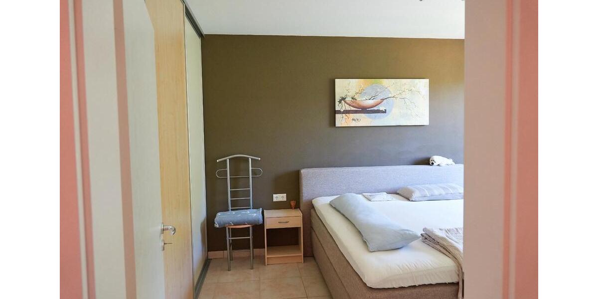 Doppelhaushälfte Neuffen - 4 Zimmer, 117 m&sup2;, 595.000&euro; | Angebot:27093470