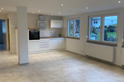 Wohnung Dettingen an der Erms - 3 Zimmer, 80 m&sup2;, 1.000&euro; | Angebot:25225406