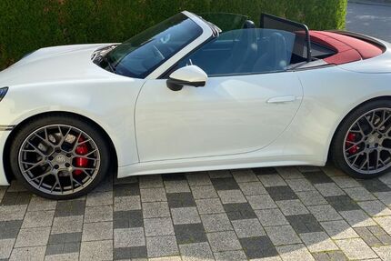 Porsche 992 10.911 km 155.911 &euro; Ofterdingen 72131