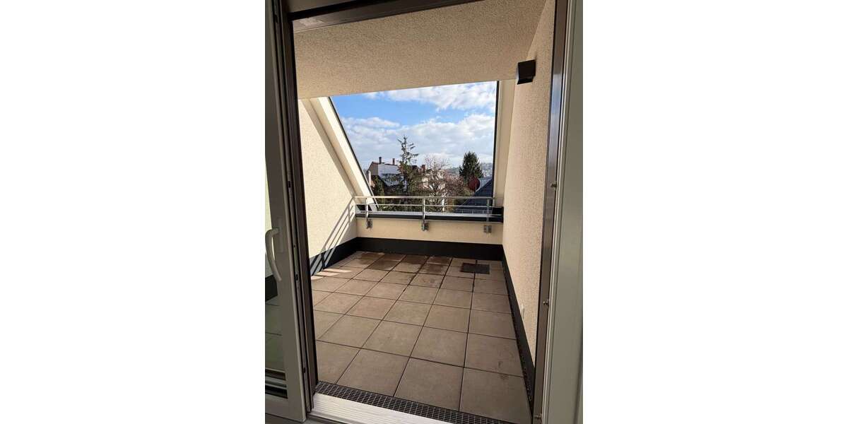 Etagenwohnung Stuttgart Stuttgart-West - 3 Zimmer, 85 m&sup2;, 1.765&euro; | Angebot:26006048