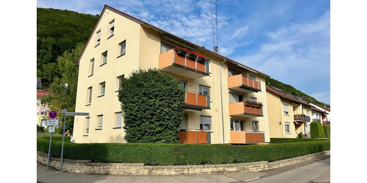 Dachgeschoßwohnung Bad Urach - 2.5 Zimmer, 41 m&sup2;, 135.246&euro; | Angebot:25854278