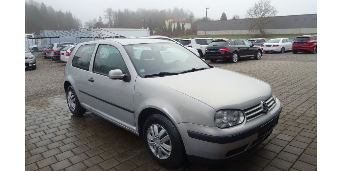VW Golf 122.000 km 2.990 &euro; Horb-Mühringen 72160