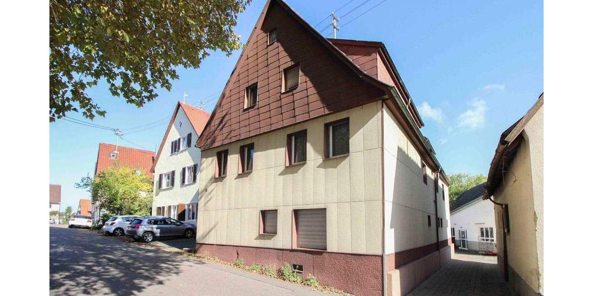 Mehrfamilienhaus, Wohnhaus Stuttgart Heumaden - 9 Zimmer, 154 m&sup2;, 398.000&euro; | Angebot:25718008