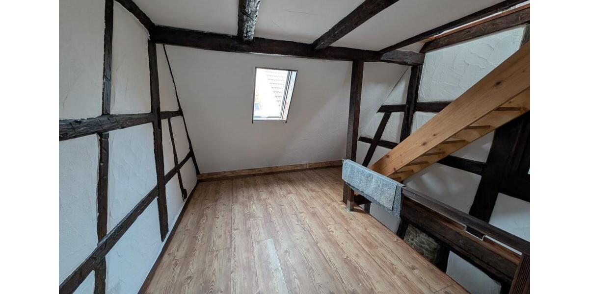 Einfamilienhaus Rottenburg am Neckar - 7 Zimmer, 200 m&sup2;, 1.750&euro; | Angebot:25643748