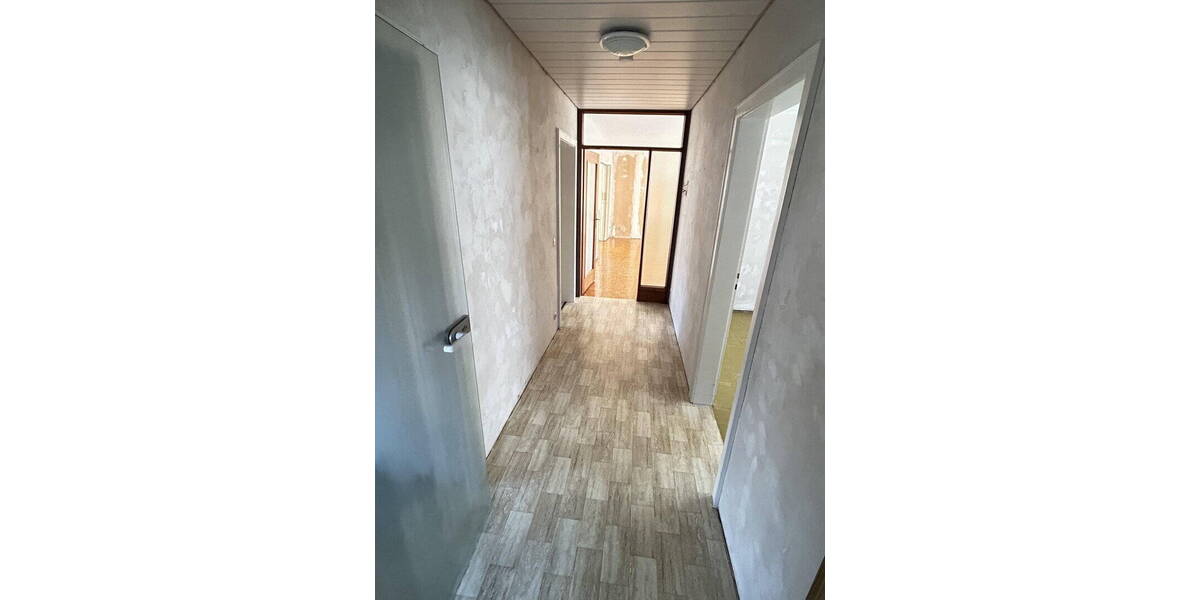 Mehrfamilienhaus, Wohnhaus Ehningen - 9 Zimmer, 250 m&sup2;, 875.000&euro; | Angebot:25654347