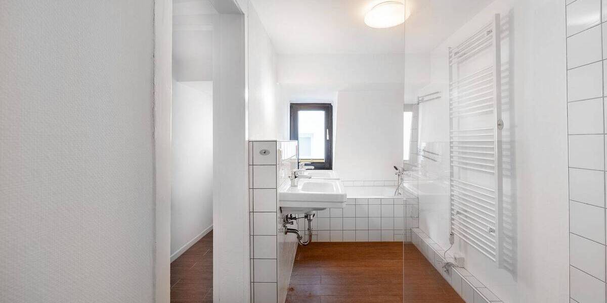 Doppelhaushälfte Stuttgart Degerloch - 4 Zimmer, 105 m&sup2;, 350.000&euro; | Angebot:26616854