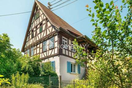 Haus Bempflingen - 6 Zimmer, 160 m&sup2;, 495.000&euro; | Angebot:25696135