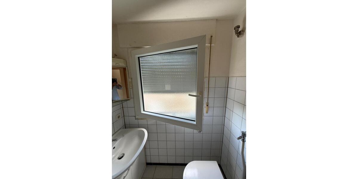 Dachgeschoßwohnung Neckartenzlingen - 1.5 Zimmer, 30 m&sup2;, 85.000&euro; | Angebot:27185793