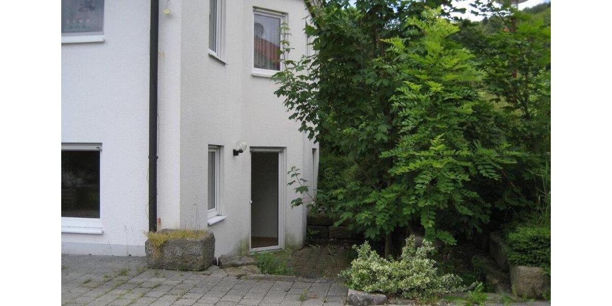 Erdgeschoßwohnung Gomadingen - 2 Zimmer, 50 m&sup2;, 700&euro; | Angebot:25959558