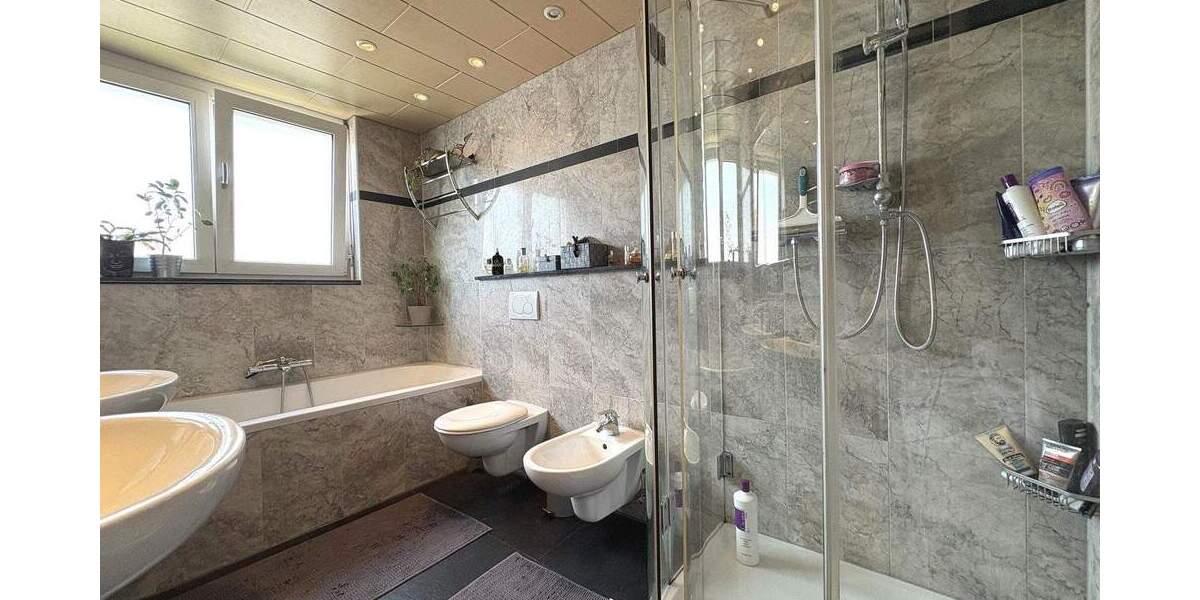 Doppelhaushälfte Steinenbronn - 6 Zimmer, 168 m&sup2;, 629.000&euro; | Angebot:25704260