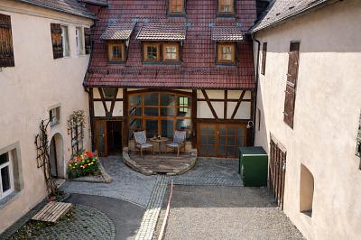 WOHNEN IM SCHLOSS - Mehrfamilienhaus, Wohnhaus Hirrlingen | Angebot:26952082