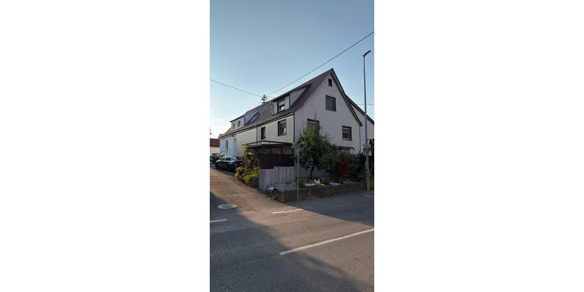 Doppelhaushälfte Reutlingen Altenburg - 7.5 Zimmer, 180 m&sup2;, 690.000&euro; | Angebot:27157500
