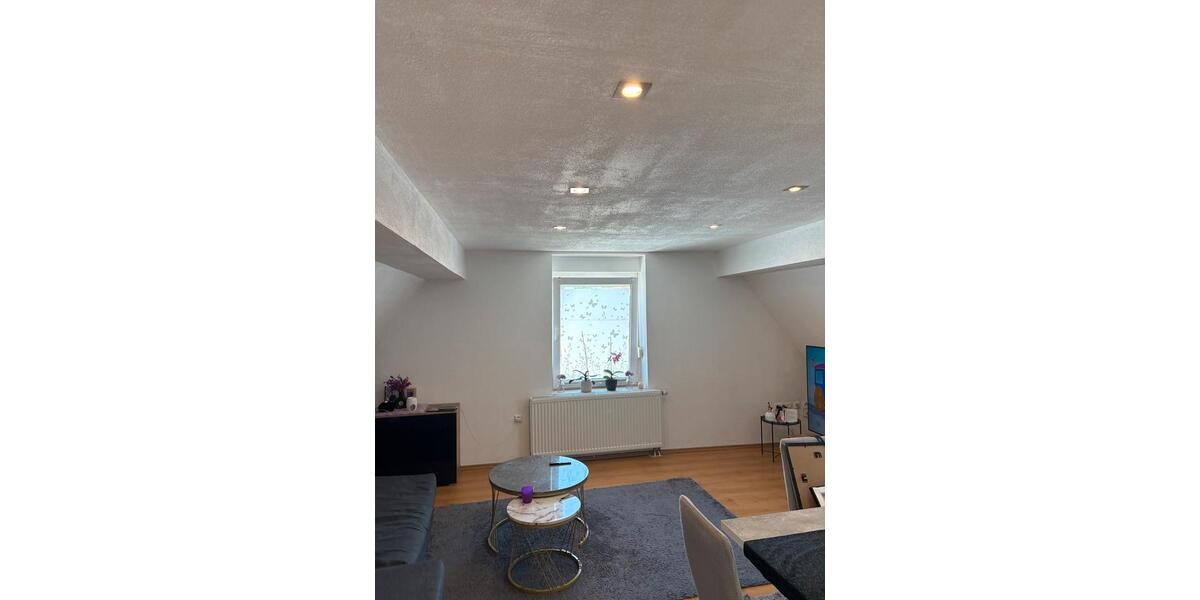 Dachgeschoßwohnung Hechingen - 3 Zimmer, 80 m&sup2;, 750&euro; | Angebot:25838295