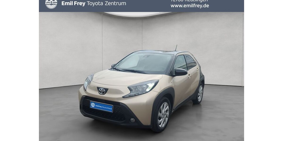 Toyota Aygo (X) 53.400 km 14.860 &euro; Reutlingen 72766