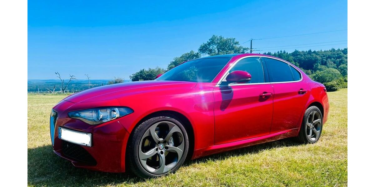 Alfa Romeo Giulia 128.713 km 16.995 &euro; Reutlingen 72766
