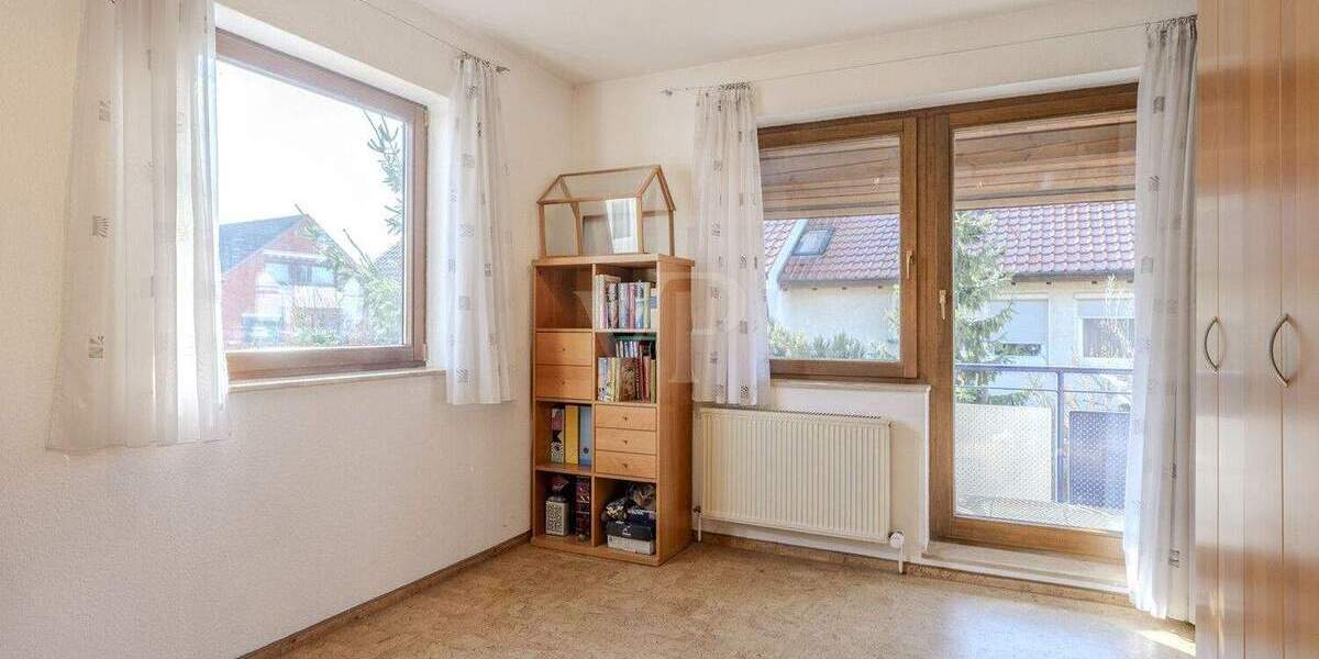 Einfamilienhaus Wolfschlugen - 7 Zimmer, 248 m&sup2;, 739.000&euro; | Angebot:25836556