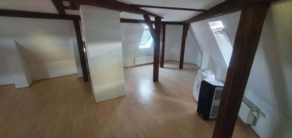 Dachgeschoßwohnung Stuttgart Stuttgart-Süd - 3.5 Zimmer, 91 m&sup2;, 1.450&euro; | Angebot:25363233