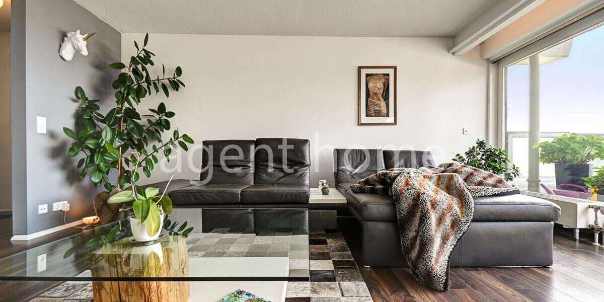 Etagenwohnung Stuttgart Degerloch - 3.5 Zimmer, 110 m&sup2;, 2.910&euro; | Angebot:26005258