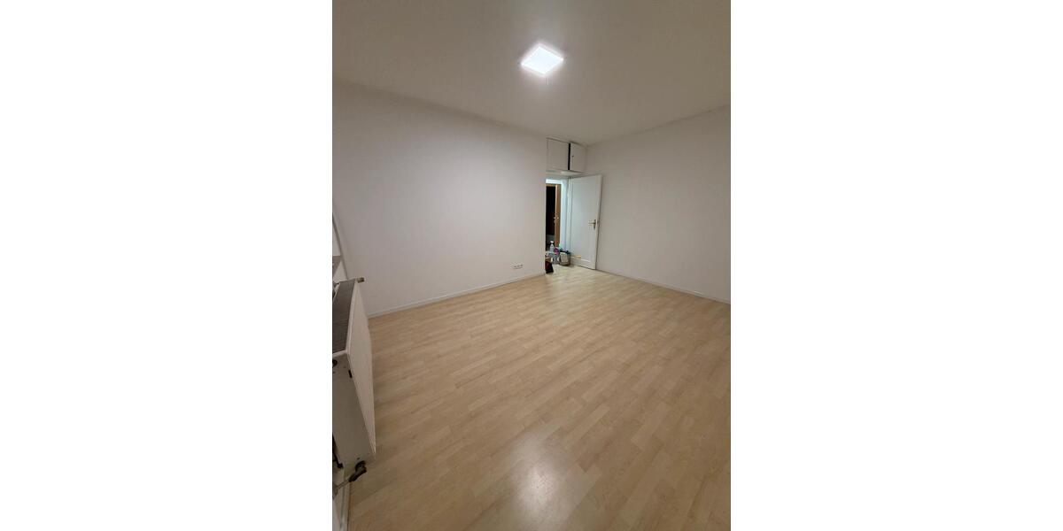 Etagenwohnung Stuttgart Degerloch - 3 Zimmer, 73 m&sup2;, 1.200&euro; | Angebot:25894881