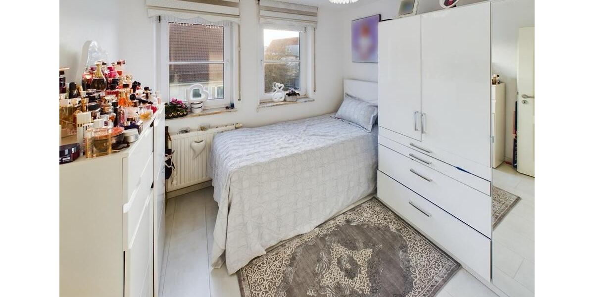 Etagenwohnung Rottenburg am Neckar - 3.5 Zimmer, 71 m&sup2;, 279.000&euro; | Angebot:25543106