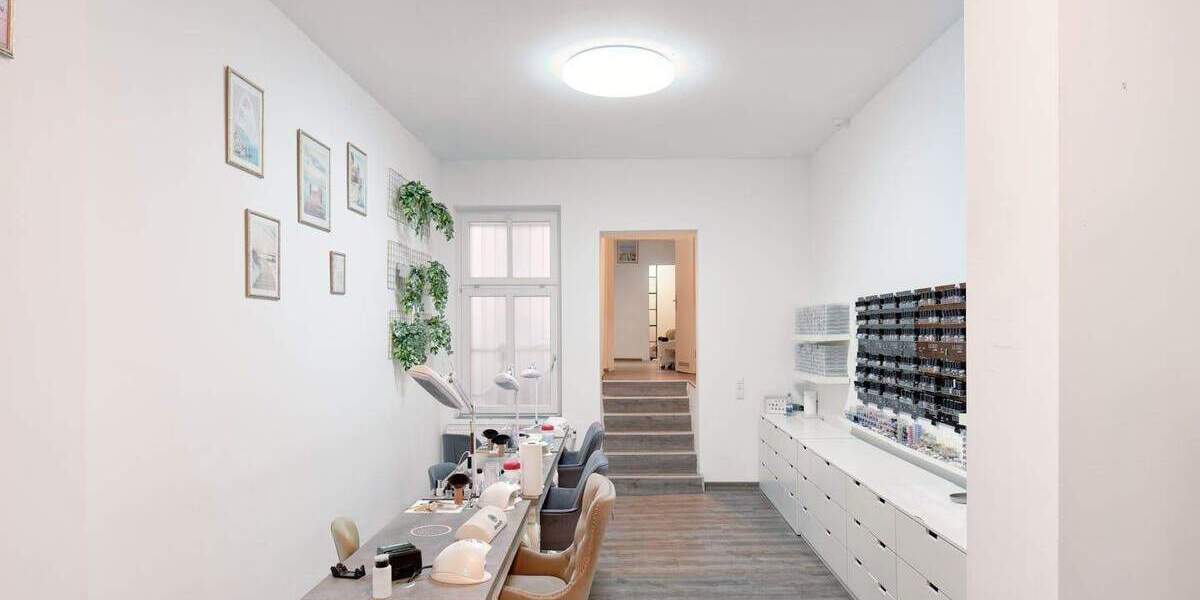 Gewerbeobjekt Stuttgart Süd - 4 Zimmer, 4.000&euro; | Angebot:25744329