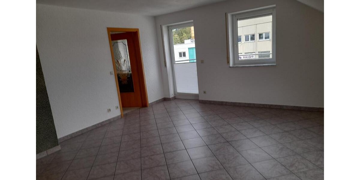Dachgeschoßwohnung Engstingen - 3 Zimmer, 97 m&sup2;, 660&euro; | Angebot:25960849