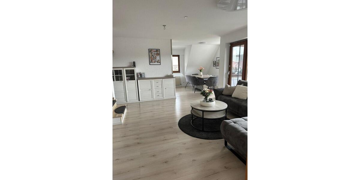 Maisonettenwohnung Weil der Stadt - 4.5 Zimmer, 92 m&sup2;, 389.000&euro; | Angebot:25660120